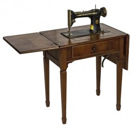 SEWING MACHINE-Vintage Singer/Table