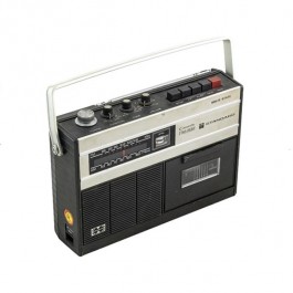 CASSETTE PLAY W/AM & FM Radio