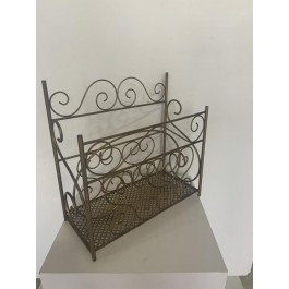 MAGAZINE RACK-Metal Rack w/Divider-Mesh Bottom