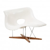 CHAISE-EAMES-WHITE MOLDED PLAS