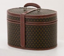 BOX-TRAVEL-OVAL-W/ BUCKLE-LRG