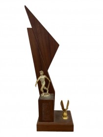 Trophy-BB Wood with Gold