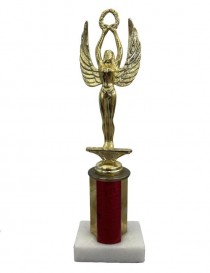 Trophy-Girl Wings Wreath Red &