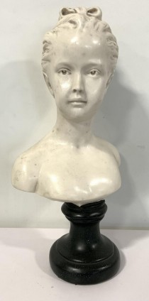 Girl Bust Bow in Hair White