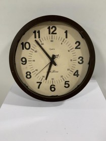 CLOCK-Vintage Seth Thomas Brown & Beige Wall Clock