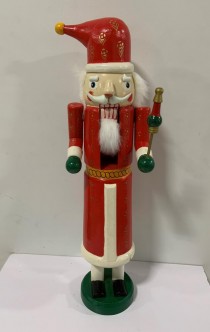 HOLIDAY NUTCRACKER-Old World Santa