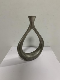 VASE-Small Contemporary Curved Keyhole Silhouette