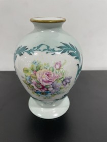 VASE-Teal Vase w/Flowers & Gold Rim