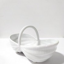 FIGURINE-White Porcelain Basket