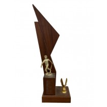 Trophy-BB Wood with Gold