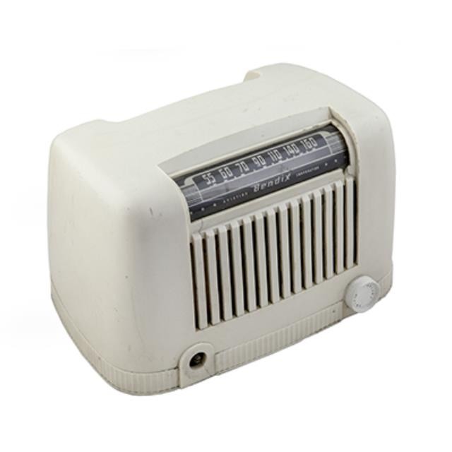 White Plastic Bendix AM Radio