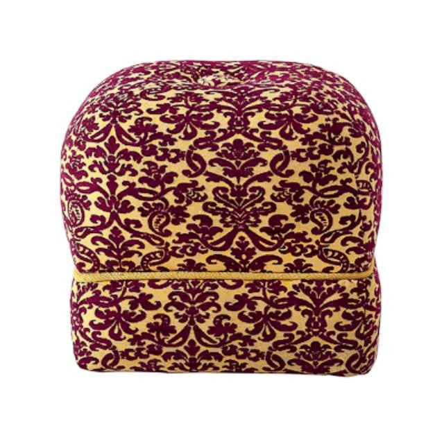 OTTOMAN-18SQ-BURG PUFF