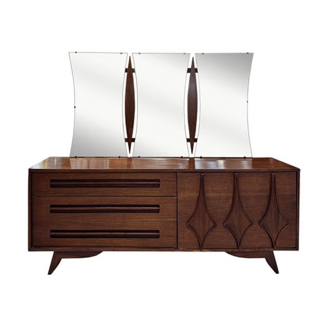 DRESSER- 3DIAMOND DOOR WALNUT/
