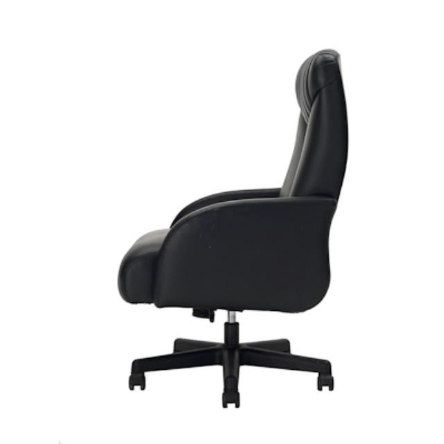 CHAIR-Arm/Black Vinyl On Wheels