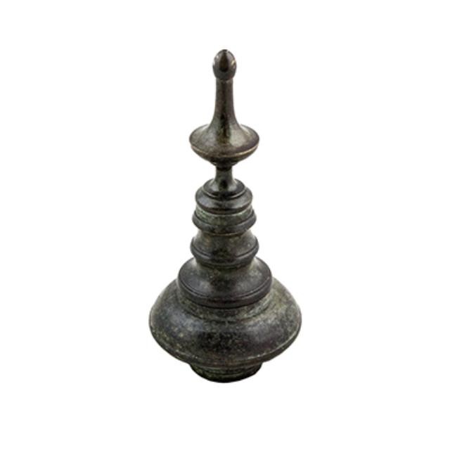 FINIAL-OXIDIZED METAL