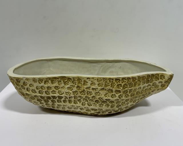 PLANTER-PEANUT SHAPED CERAMIC