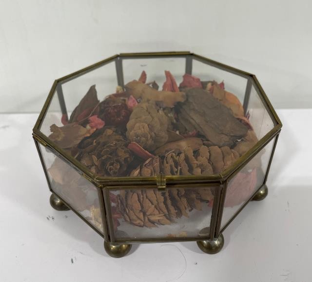 BOX-GLASS/BRASS POTPOURRI