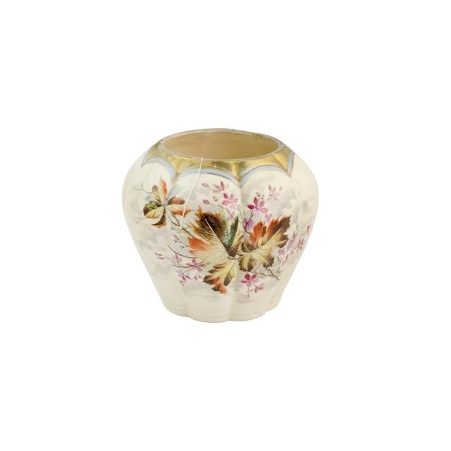 VASE-Round Vase W/Flowers & Leaf Design