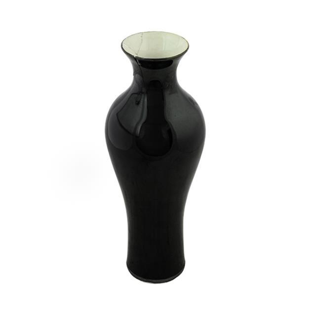 VASE-10.5H-IMPERIAL BLACK