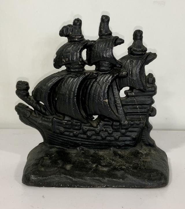 BOOKEND-Black Metal Clipper Ship