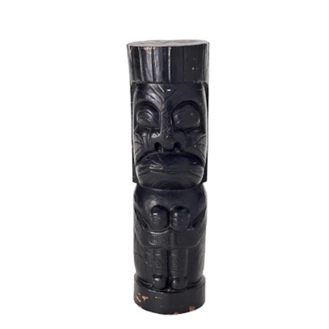 TOTEM-BLK CARVED-39" HIGH-SETO