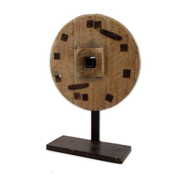 SCULPTURE-WOOD-ROUND-ON STAND-