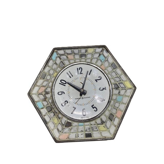 CLOCK-WALL GENERAL ELECTRIC-FAUX PASTEL MOSAIC PATTERN