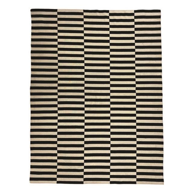 RUG-8X11-Black/White Offset-Stripe Pattern