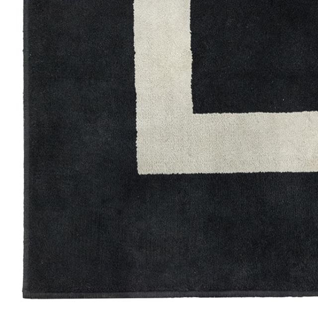 RUG-(8X11)Black W/White Border