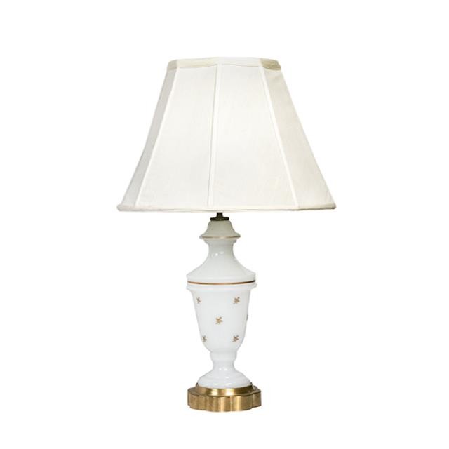 TABLE LAMP-Milk Glass Urn W/Gold Rose Detail