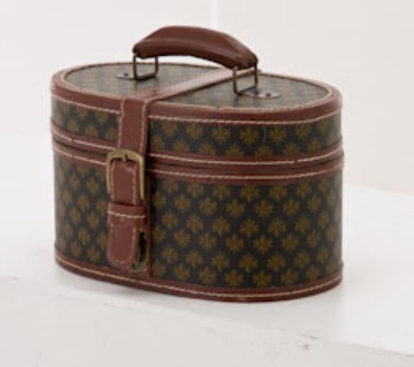 BOX-TRAVEL-OVAL-W/ BUCKLE-SM