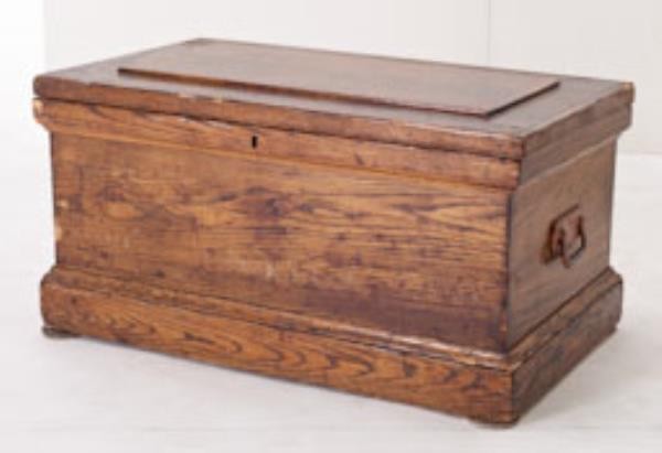 TRUNK-OAK W/ INSERT