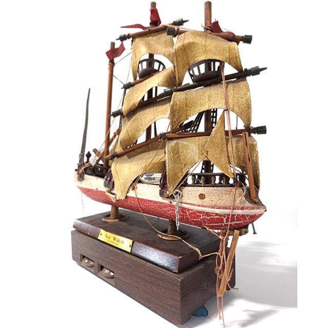 MODEL SHIP-RED&WHITE ON WOOD B