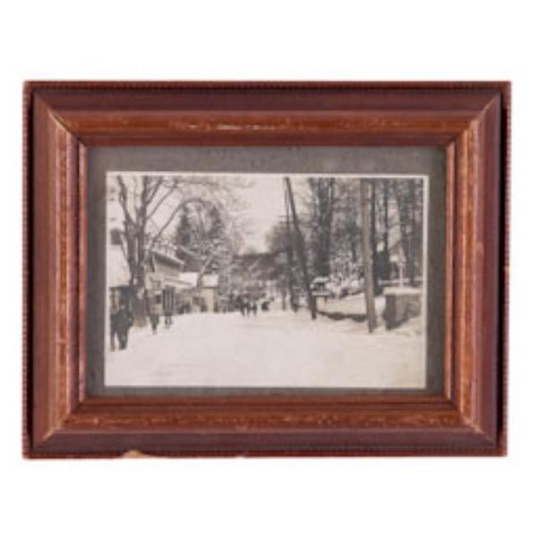 PHOTO-W/FRAME-snow scene