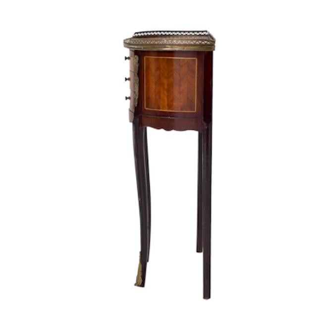 TABLE-END-DEMILUNE-HERRINGBONE