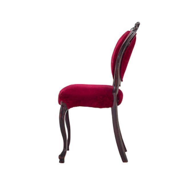 CHAIR-SIDE RED VELVET-MAH