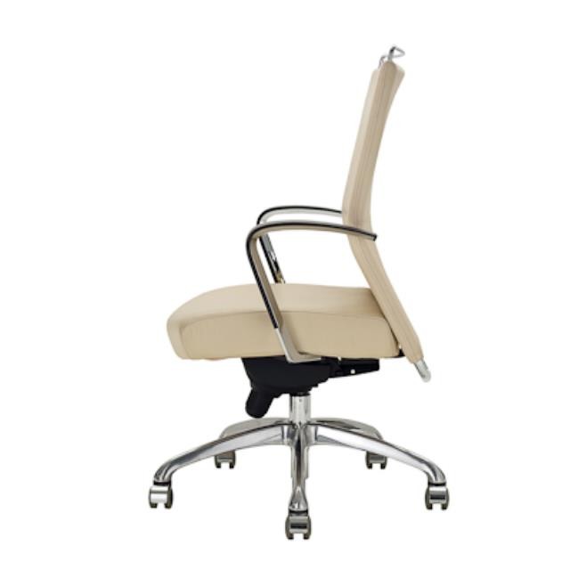 CHAIR-SWIV-IVORY LEATH-BLK ARM