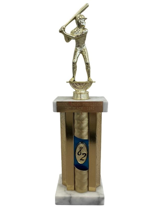 Trophy-Male Baseball 82 gold.b