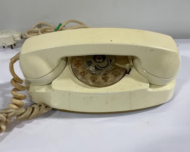 VINTAGE PHONE-Off White Rotary House Phone