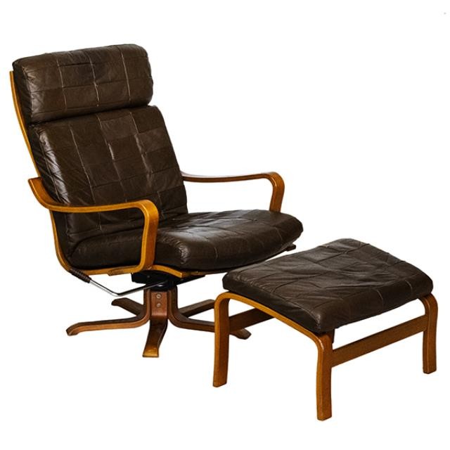 CHAIR-MCM Brown Leather Recliner W/Wood Arm
