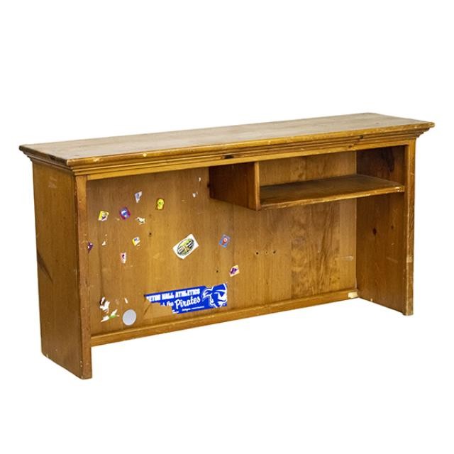 HUTCH-TOP-LIGHT OAK-DESKTOP