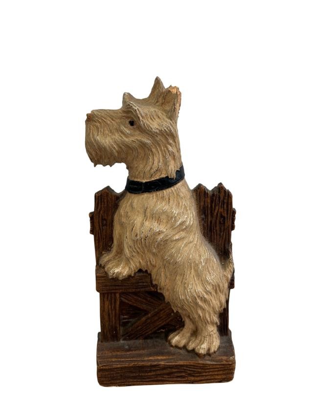 FIGURINE-SCOTTISH TERRIOR W/FENCE-HOLDER ON BACK