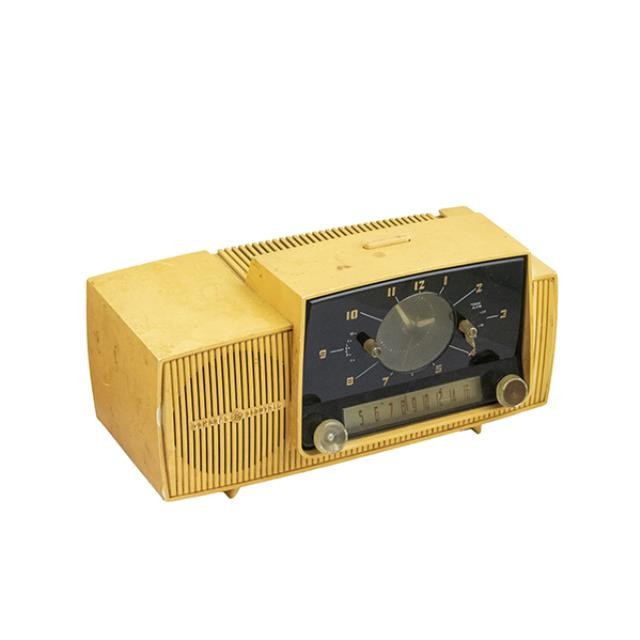 ALARM CLOCK/RADIO-Vintage Yellow General Electric