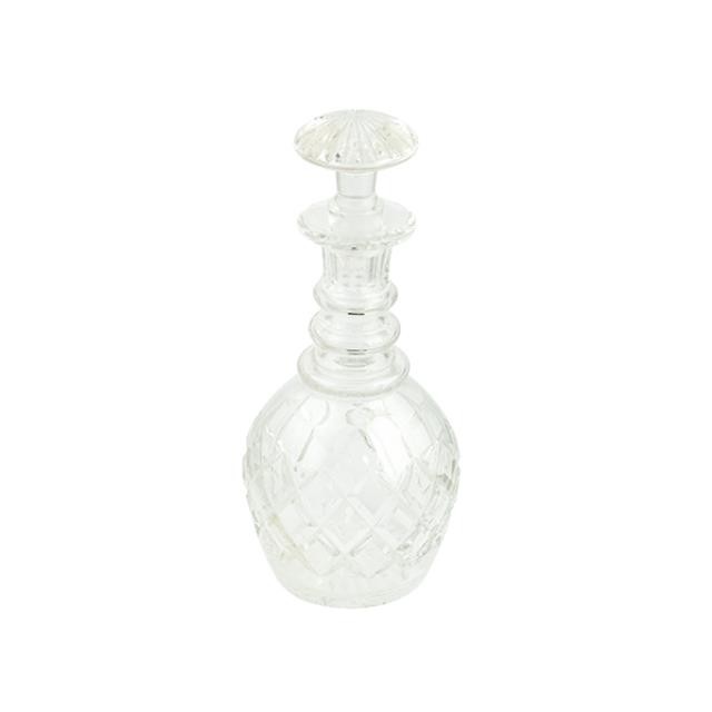 DECANTER-w/Stopper-Cut Glass w/(3) Rings