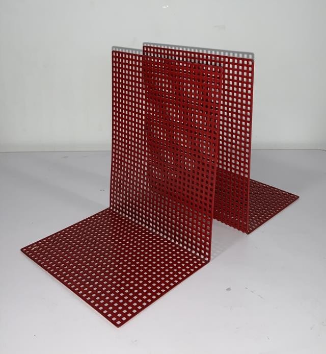 BOOKEND-Red Wired Mesh (Pair)