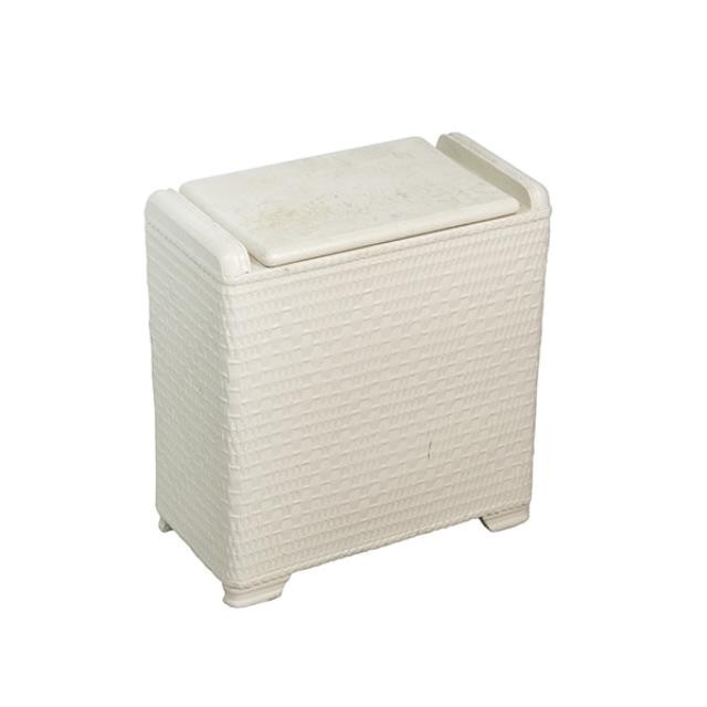 VINTAGE HAMPER-Small White Painted Wicker