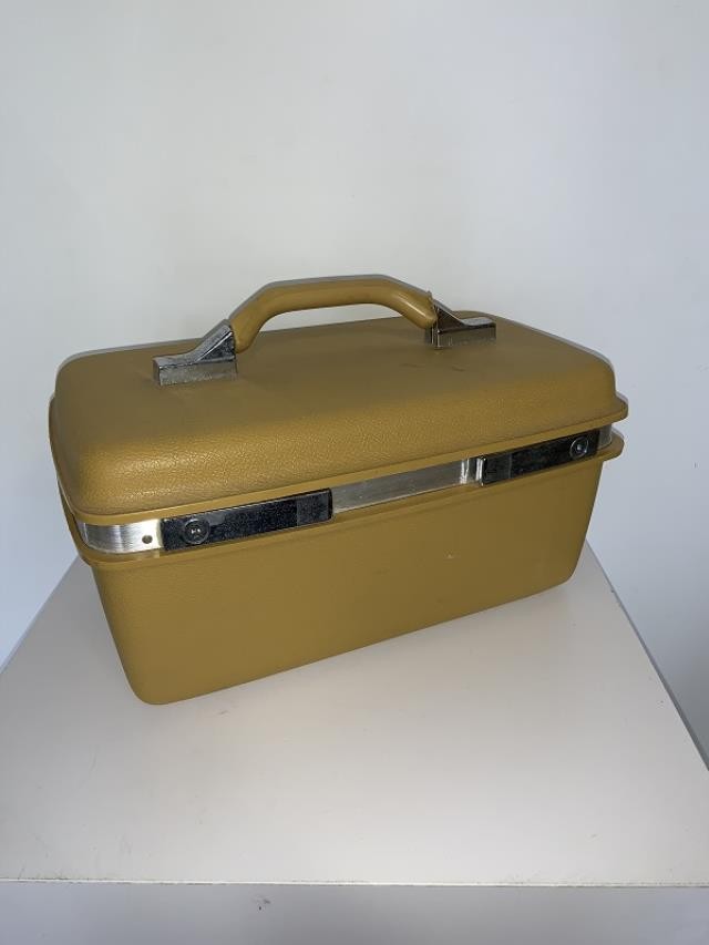 MAKE UP CASE-Vintage Samsonite "Concord" w/Mirror on Lid