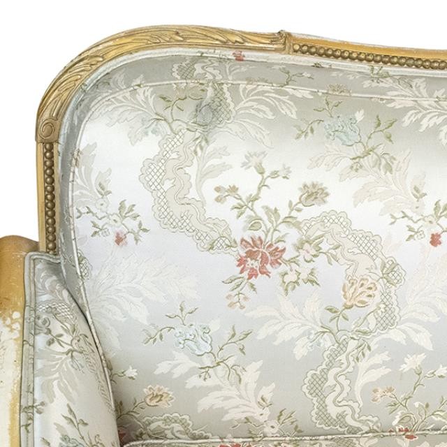 LAF LOVESEAT-Vintage Blonde Frame W/Silver Floral Upholstery