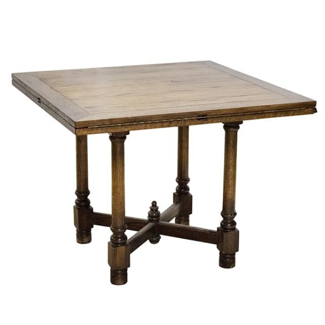 OAK DINING TABLE-W/Side Leaves