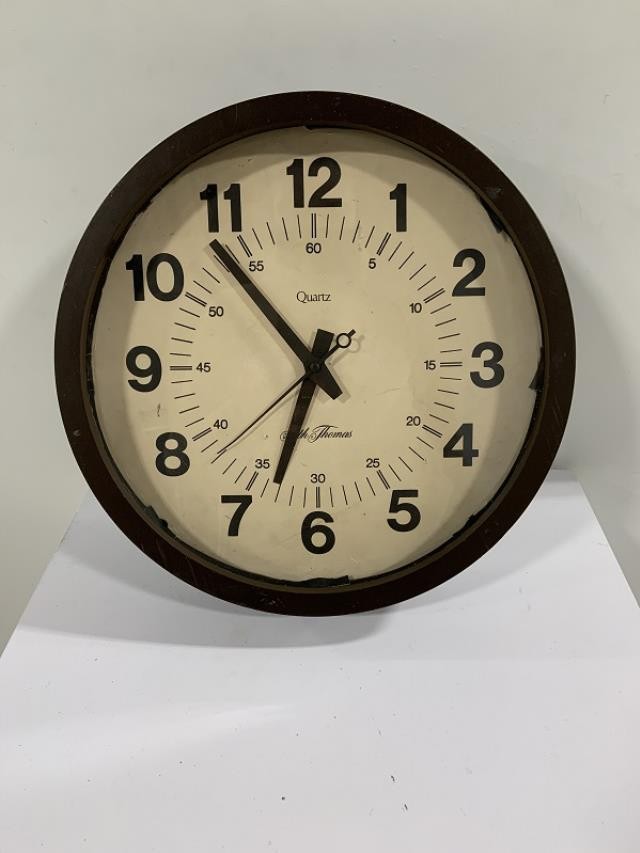 CLOCK-Vintage Seth Thomas Brown & Beige Wall Clock